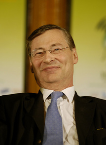 Patrick Berche, le doyen de la faculté Patrick Berche, le doyen de la faculté