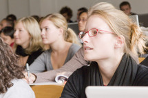Etudiants à l'ESCEM (Tours)